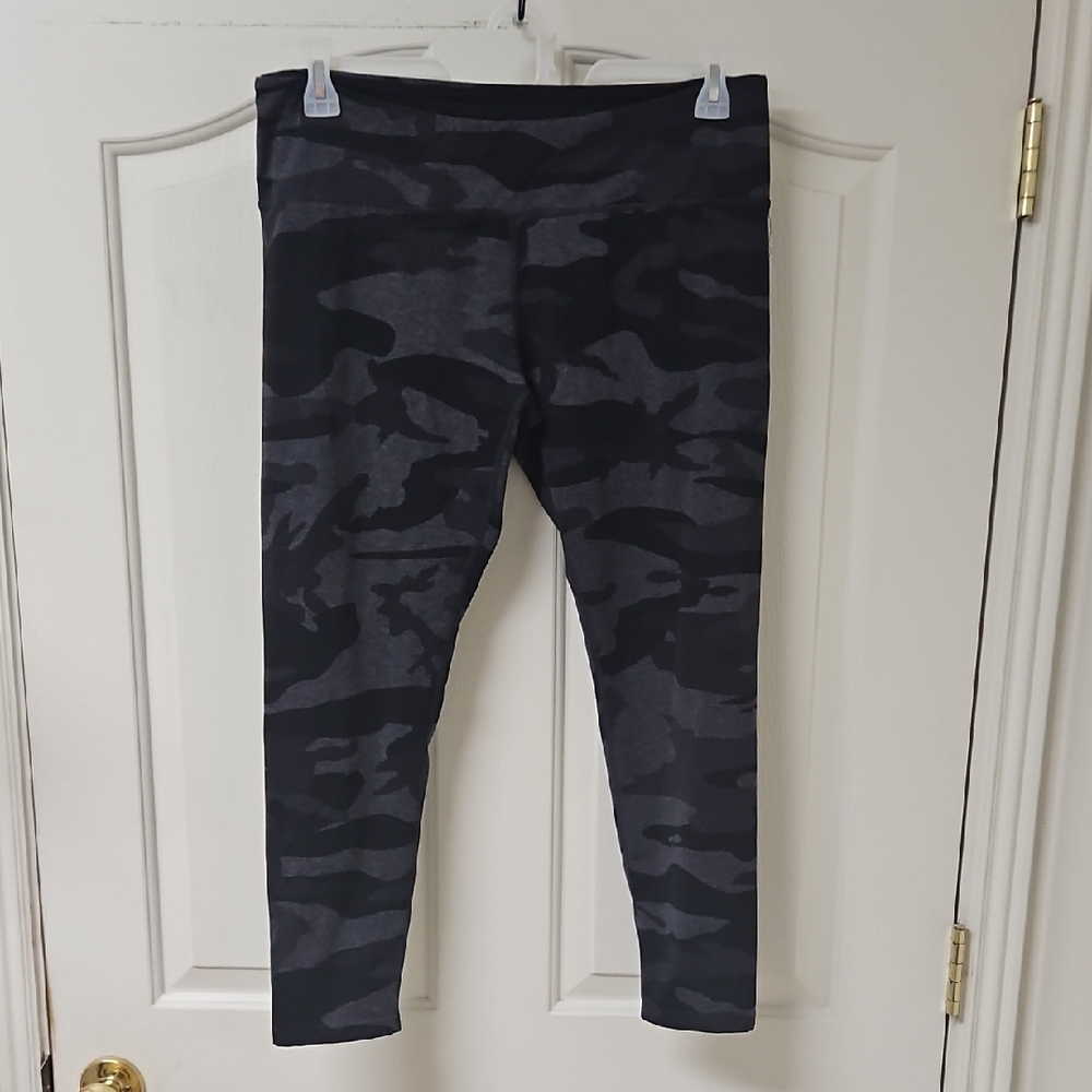Tuff Athletics Camo Leggings